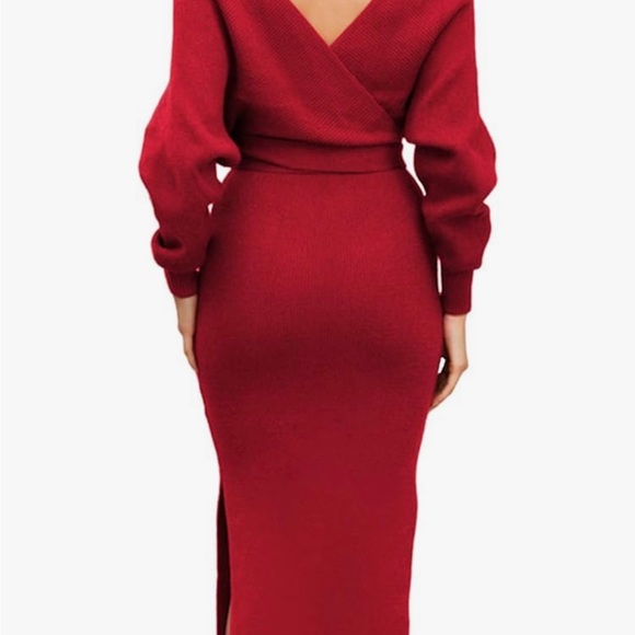 NWOT: Beautiful red Fixmatti maxi sweater dress with removable belt & open back. - Picture 5 of 11